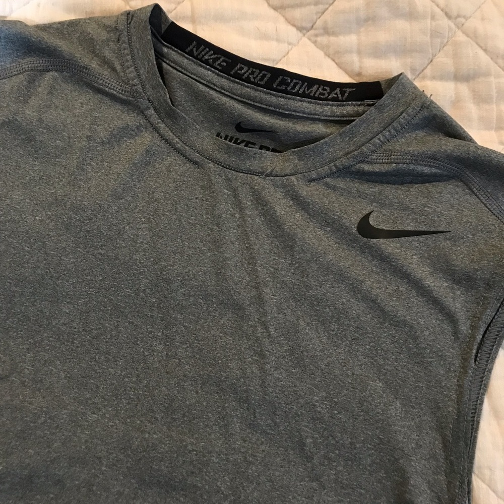 👟 NIKE PRO COMBAT DRI-FIT Tank